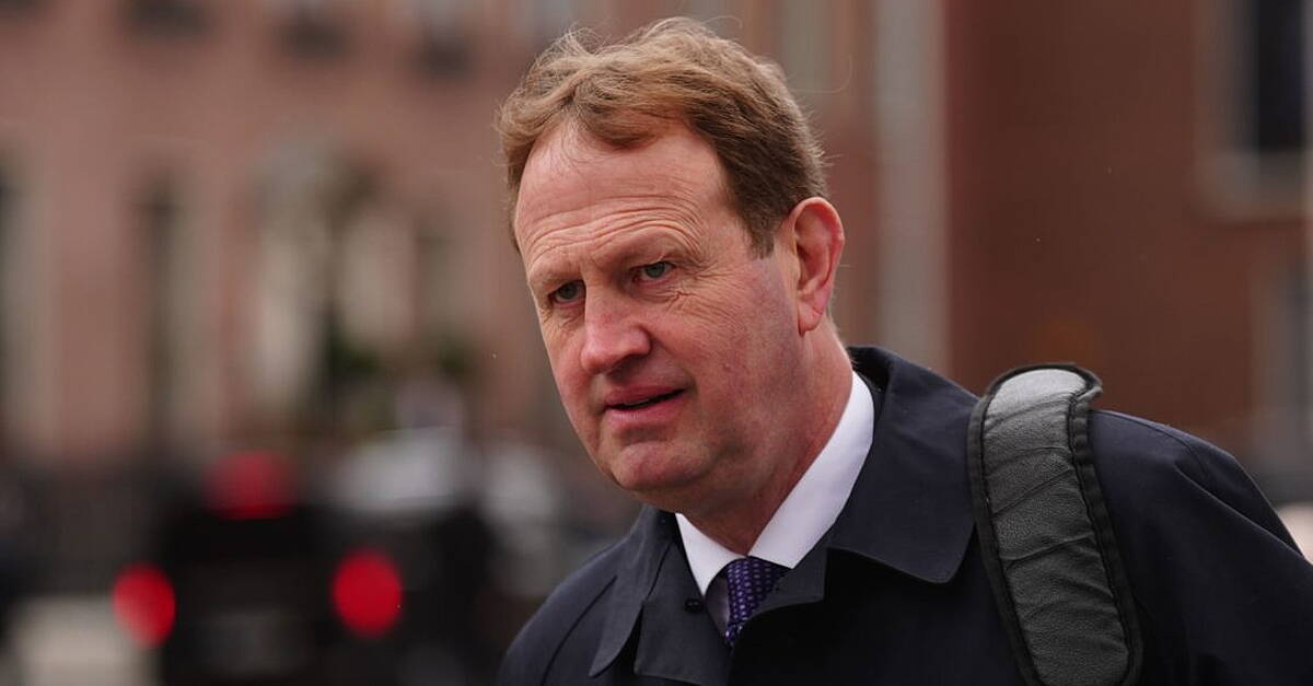 Bill Kenneally victims to receive compensation after State apology