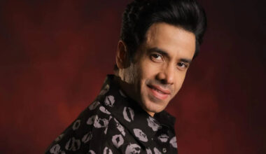 After 25 years in Bollyood, Tusshar Kapoor recalls the pressure of being 'a certain way, to be in news, go to parties' as Jeetendra's son: 'I was told you've got to be acting when you're not acting also' | Hindi Movie News