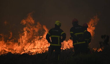 France and Spain battle wildfires as more than 250,000 people are forced to flee