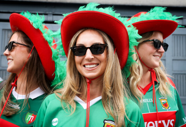 sophie-ashley-and-jane-gibbons-from-shrule-ahead-of-the-game