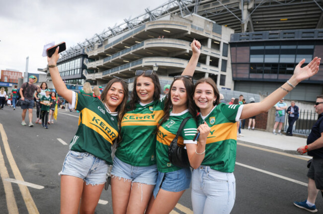 bronagh-oconnor-maria-osullivan-sarah-fitzgerald-and-enya-schmidt-ahead-of-the-game
