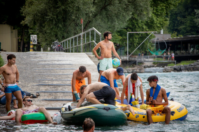 kaspar-allenbach-is-one-of-the-brains-behind-the-popular-app-aare-guru-which-gives-live-temperature-and-weather-report-targeted-to-the-aare-river-the-aare-river-floats-right-through-the-swiss-capit