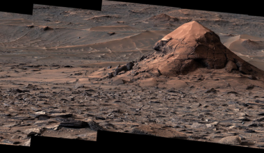 NASA’s Curiosity Views a Sand-Capped Butte