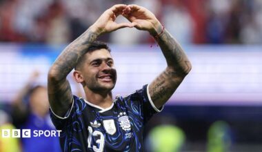Cristian Romero celebrates Argentina's 2-1 World Cup semi-final win over England