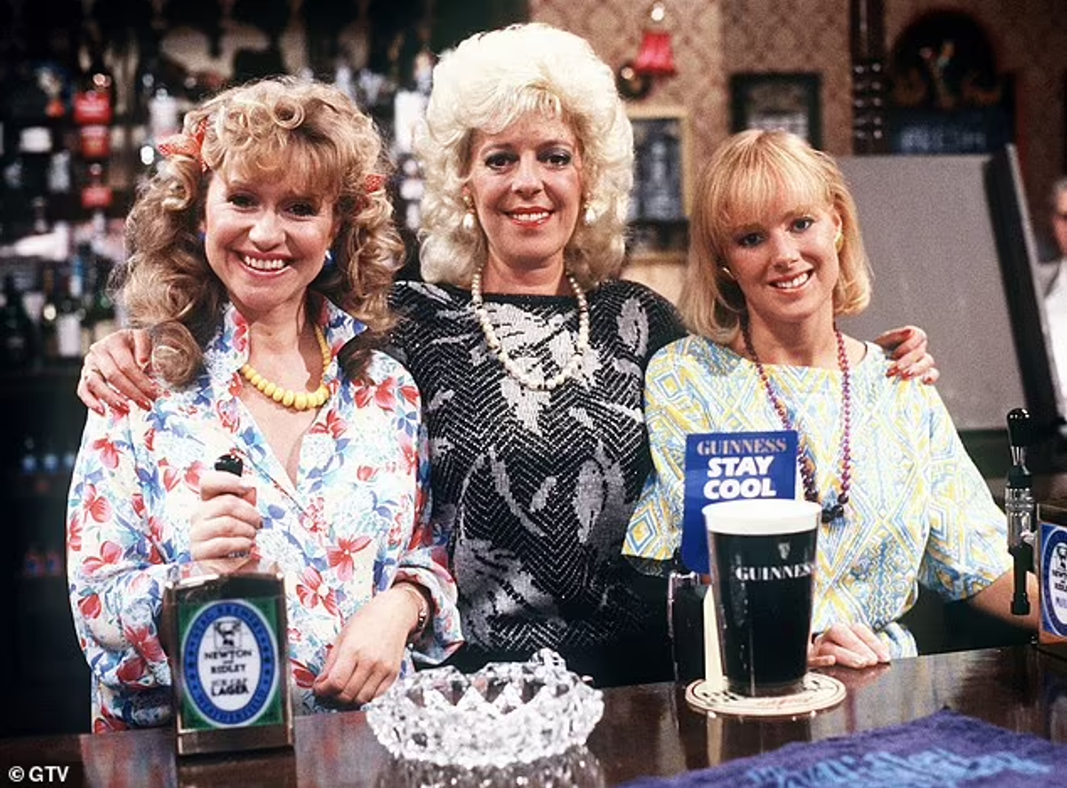 Sue Jenkins, Julie Goodyear and Sally Dynevor on Coronation Street