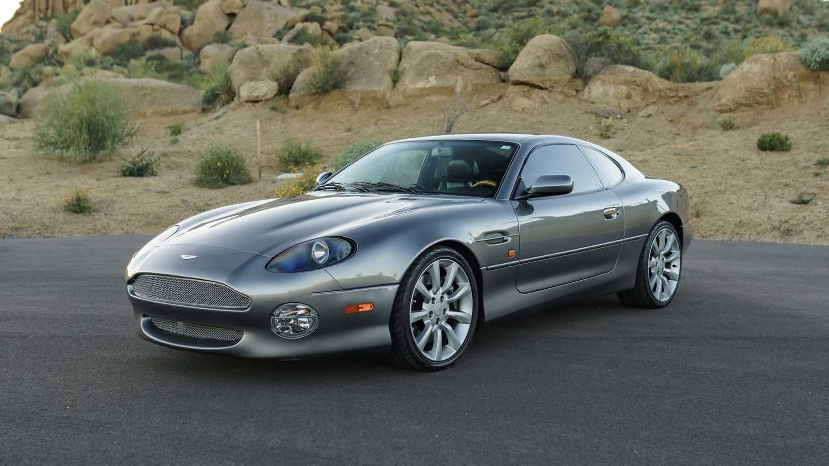 2003 Aston Martin DB7 V12 Vantage Coupe front, three-quarter