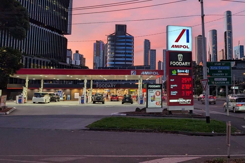 Fuel_DSMY_Kingsway_SouthMelb_290326_PXL_20260329_082957053