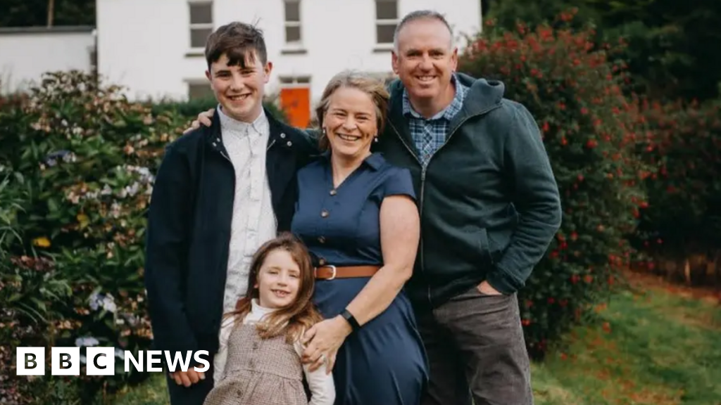 Letterkenny Circuit Court: Roadworks company fined €1.2m after father and two children die in lough - BBC