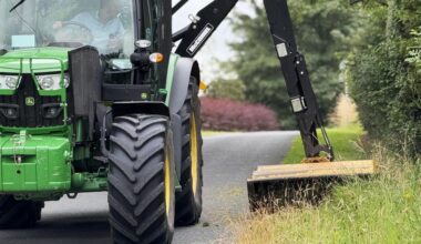 Hedge-cutting season Ireland: Dates, rules and hedgerow management tips