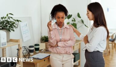 German row over plan for workers to need sick note on first day of illness - BBC