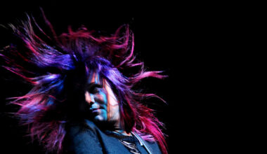 Jennifer Finch, Scalding Bassist for Alt-Rock Band L7, Dies at 59