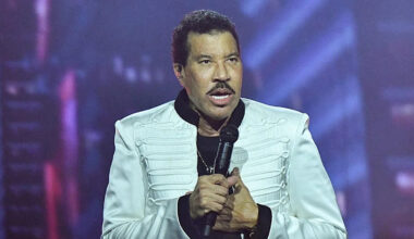 Lionel Richie Ignored ‘Warning Signs’ Prior to Hospitalization, Needs to ‘Take Better Care of’ Himself