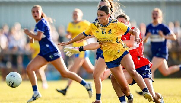 Roscommon U-16 girls in control at Coralstown Kinnegad GAA Grounds this evening. Pic: Roscommon LGFA 