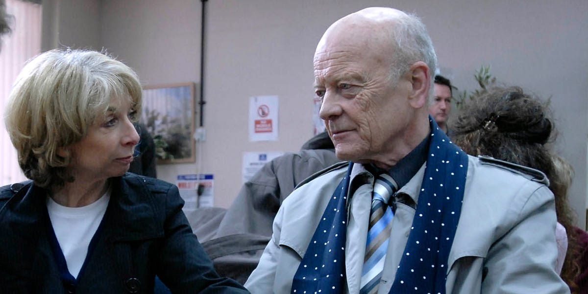 Coronation Street actor Michael Byrne dies, aged 82