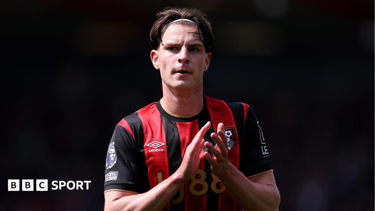 Alex Scott playing for Bournemouth