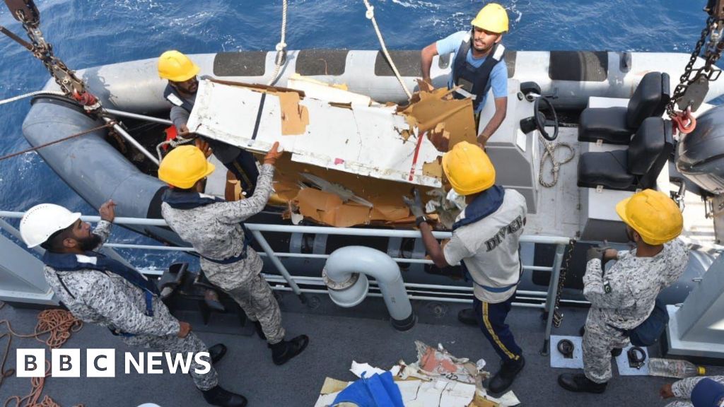 Five crew remain missing after plane wreckage found in Pakistan - BBC