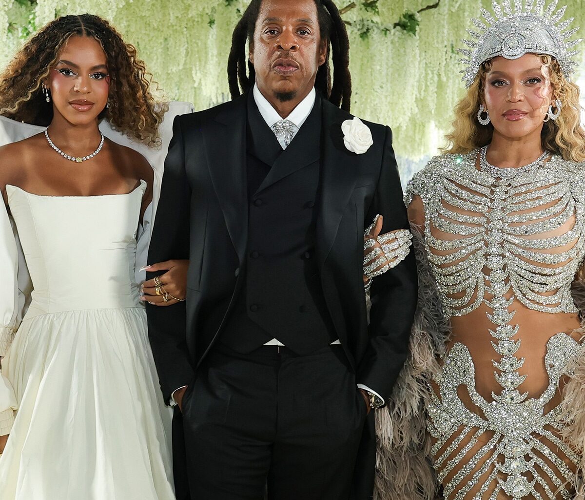 Beyoncé, Blue Ivy Carter Perform at Jay-Z’s NYC Concert