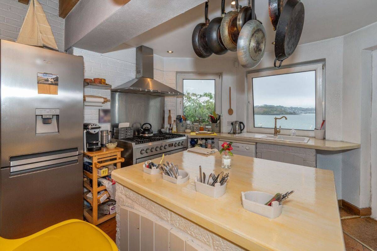Country-style kitchen