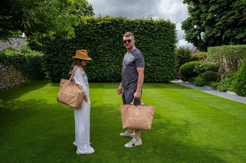 Peter O'Mahony and Jessica O'Mahony Sow Se