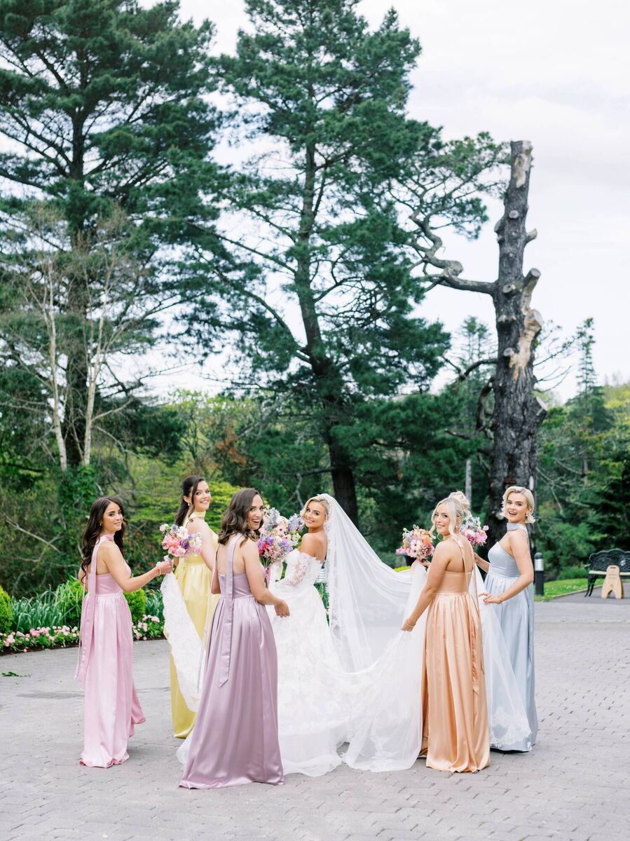 Jessica Tuite with her bridal party. Pictures: Sean Lordan, Studio Lordan 