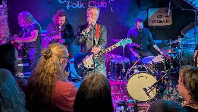 Live: President Connolly leads tributes to 'wonderful musician and performer' Glen Hansard - Irish Examiner
