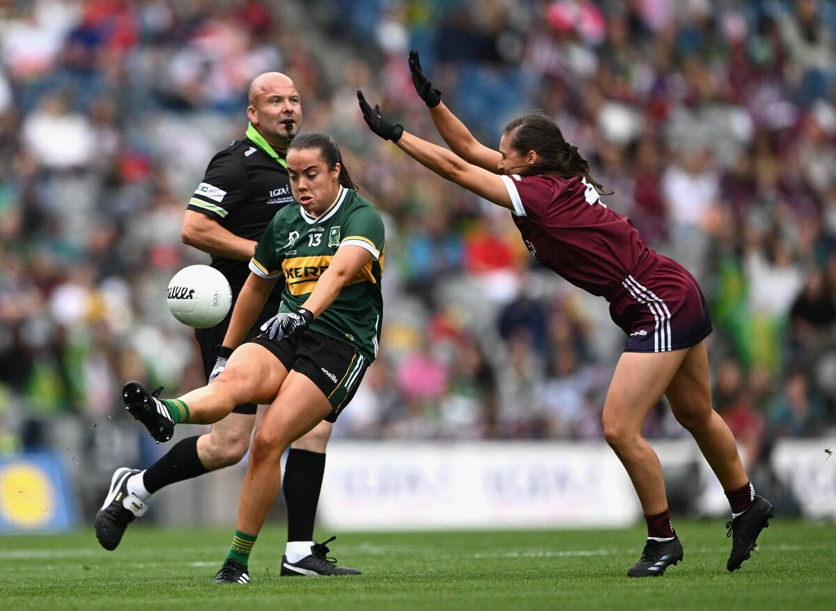 REPEAT: Geraghty goes to block down Danielle O'Leary of Kerry during the 2024 final. Pic: Ray McManus/Sportsfile 