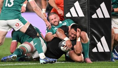 New Zealand trounce Ireland to extend Eden Park Record