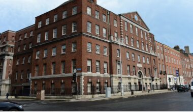 About 150 women turned away for private care by National Maternity Hospital consultants – The Irish Times