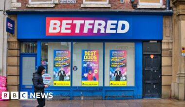 Betfred to shut 132 shops after gambling tax hikes - BBC