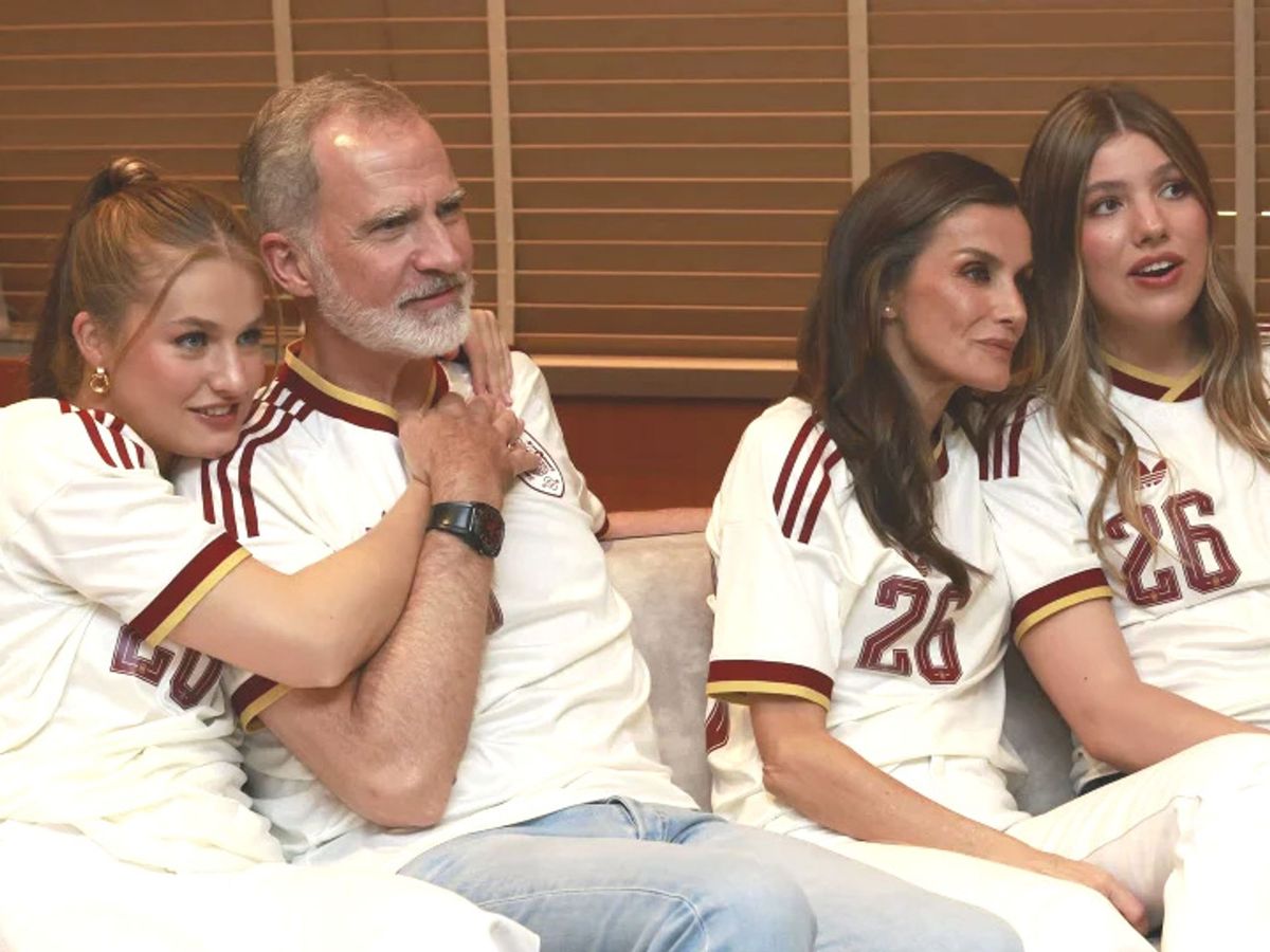 Princess Leonor and Infanta Sofía join Spain’s Royal Family in the United States for a historic appearance at the 2026 World Cup Final.