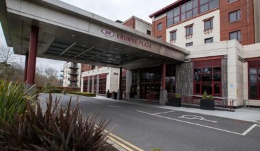 John Malone’s MHL hotel group acquires Dublin Airport hotels from Tifco in ‘€100m deal’ – The Irish Times