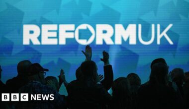 Police investigate Reform donations, the Times reports - BBC