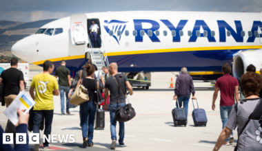 Ryanair profits tumble as jet fuel costs soar - BBC