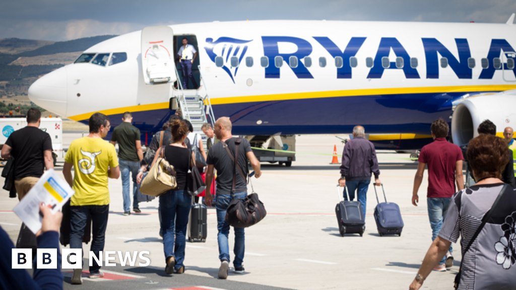 Ryanair profits tumble as jet fuel costs soar - BBC