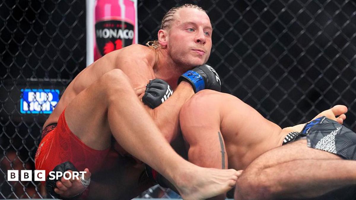 Paddy Pimblett submits Benoit Saint-Denis with a guillotine choke