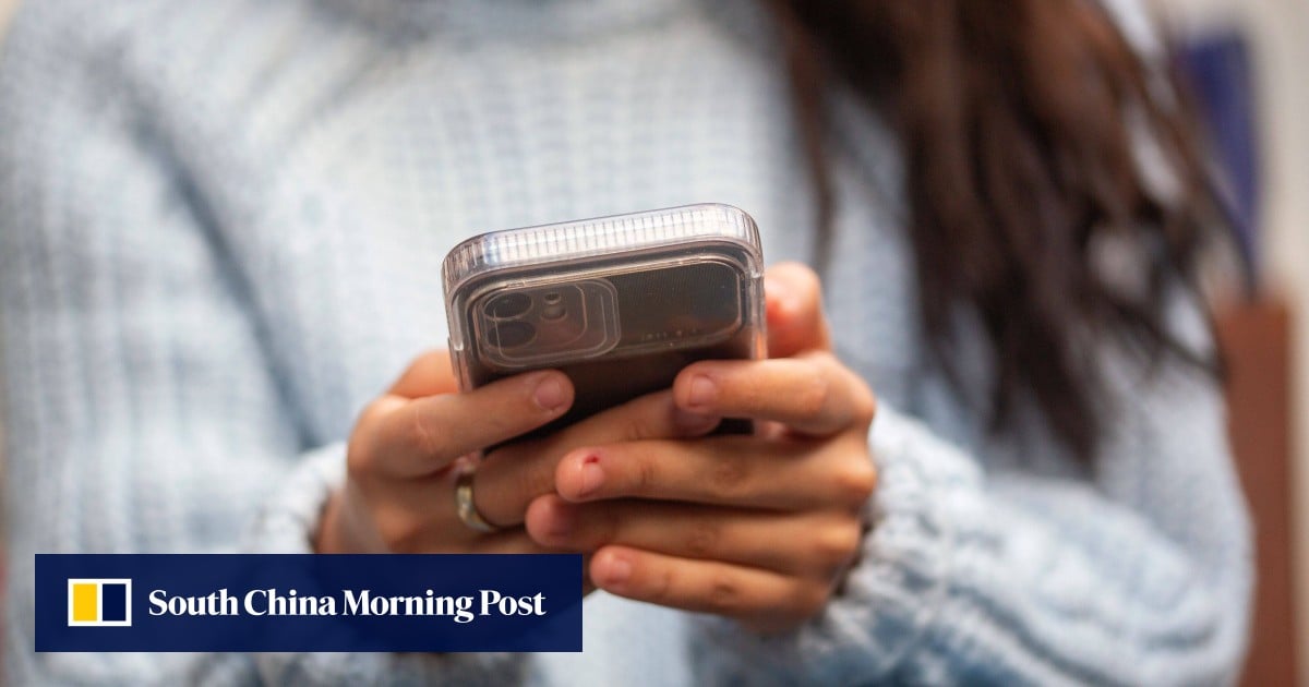 How infinite scrolling hijacks the brain’s reward system like slot machines do