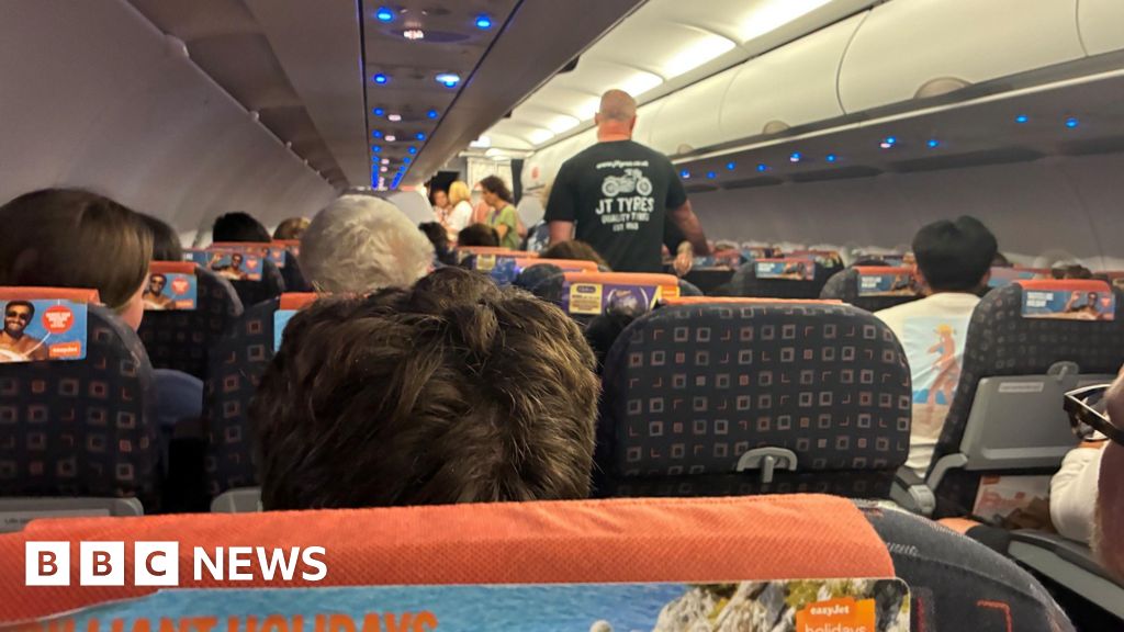 Several flights diverted after plane blocks Gatwick runway - BBC