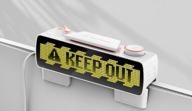 The Busy Bar Is a Gadget to Get People to Leave You Alone