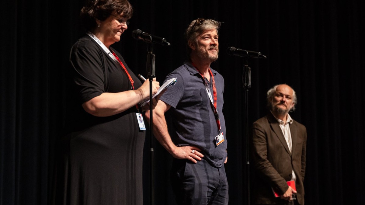Barry Ward (center) at Karlovy Vary 2026