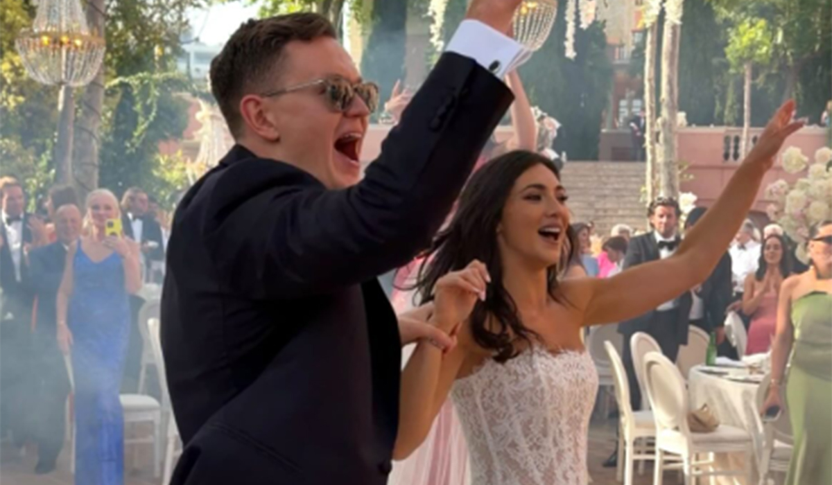 Bill Chawke’s new wife puts best foot forward for first prison visit