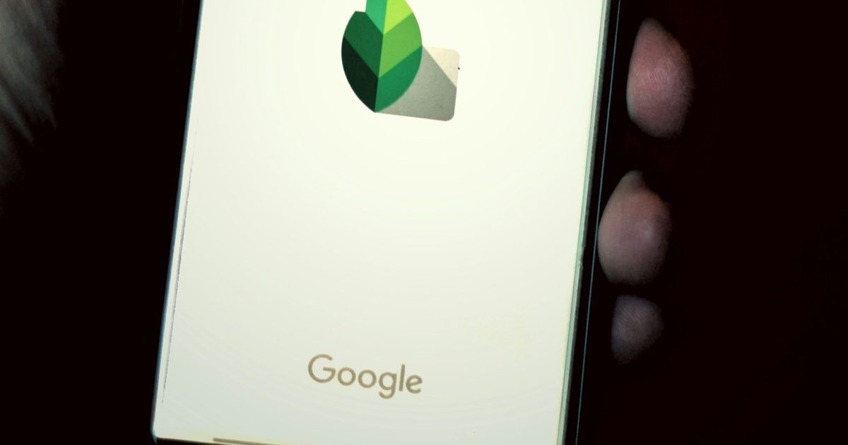 Snapseed Camera now lets Android users save original photos and add geotags