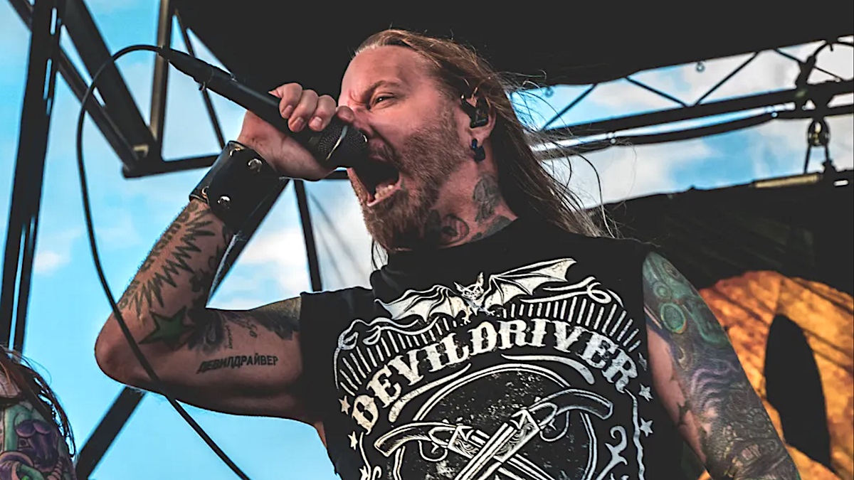 DevilDriver/Coal Chamber Frontman Dez Fafara Reveals Tumor in Head