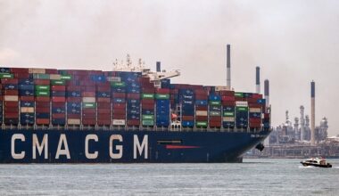 Singapore Tightens Monetary Policy as Middle East Oil Pressures Stoke Inflation