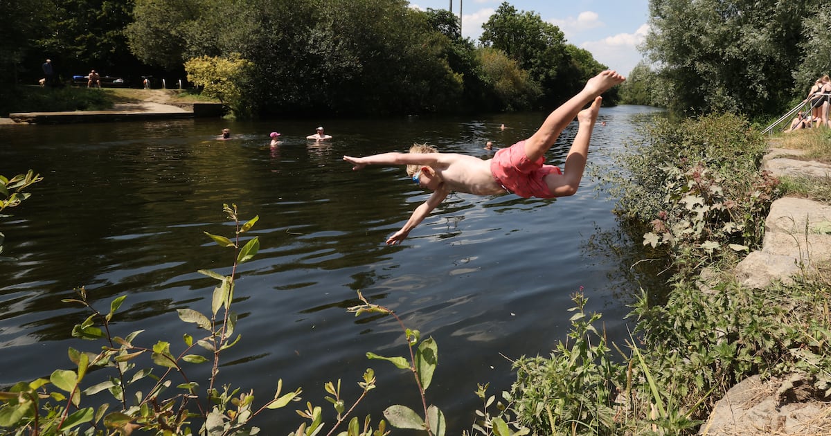 Ireland weather: Another hot day looms, but Met Éireann raises prospect of rain this week – The Irish Times
