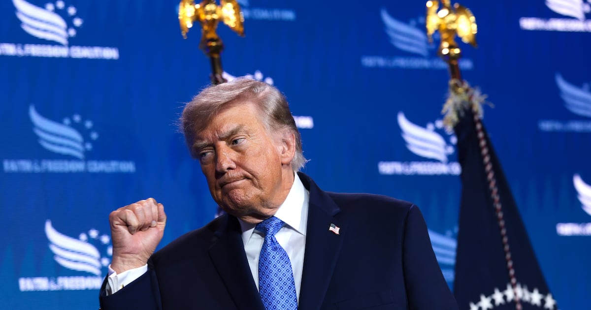 Trump made more than $1bn last year on return to presidency – The Irish Times