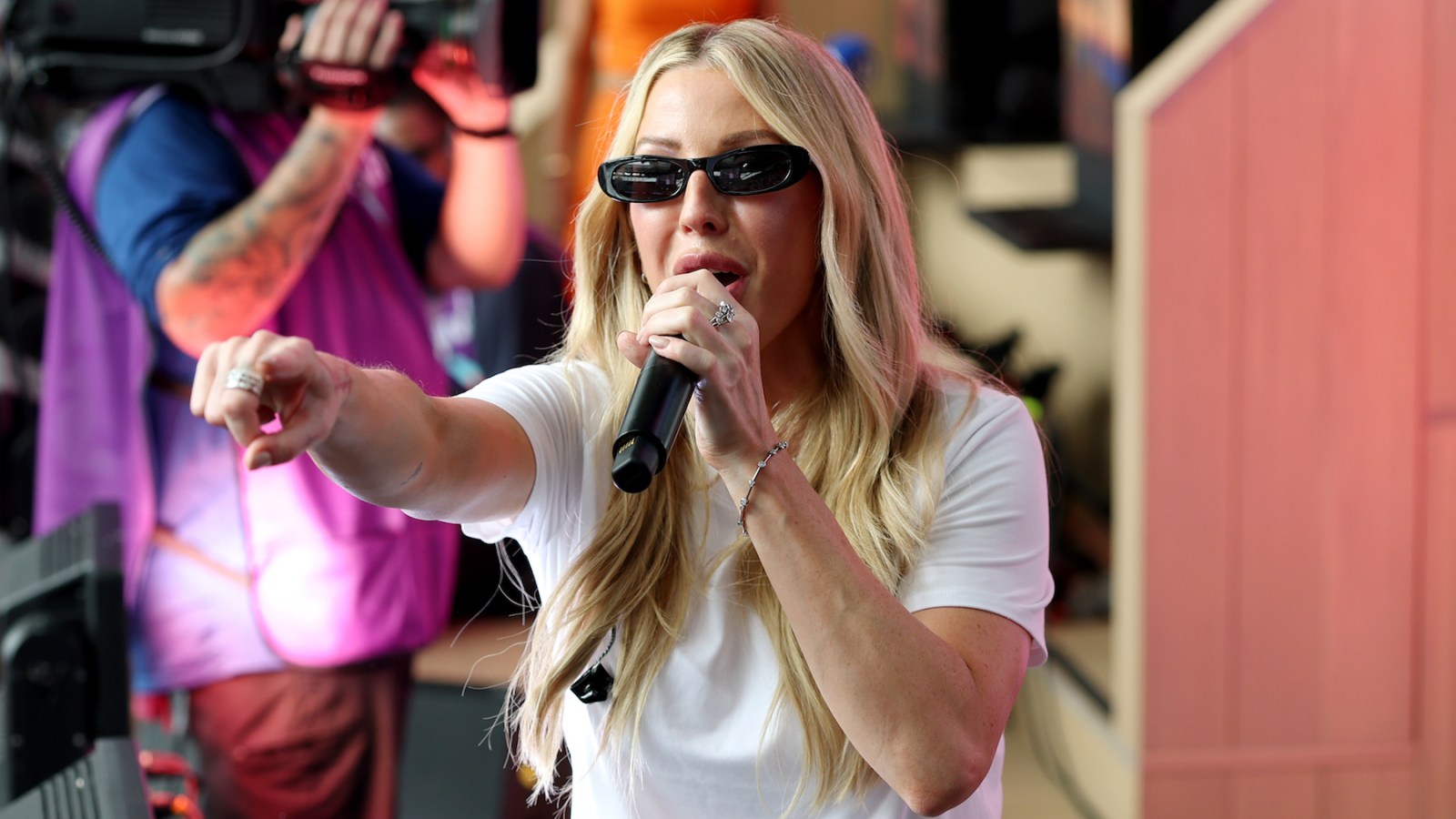 Ellie Goulding Performs During World Cup Quarterfinal Game: Watch