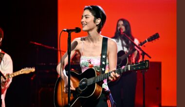 Gracie Abrams Scores First Number One Album