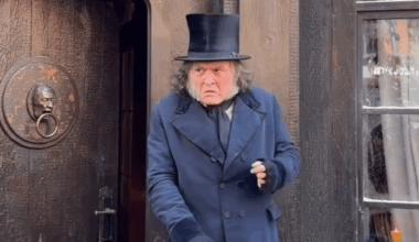 'Ebenezer' Trailer: Johnny Depp Unveils At Comic-Con As Scrooge: Watch