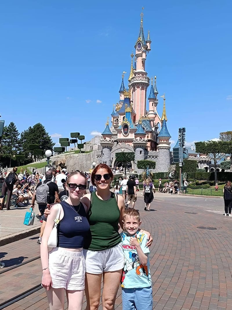 Linda O'Sullivan at Eurodisney with daughter Caoimhe and son Michael
