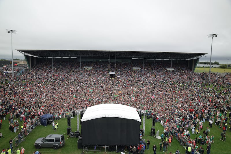 Tens of thousands turn out in Castlebar to welcome home the All-Ireland winning side.  Picture: Enda O'Dowd